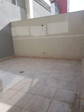 VENTA DEPARTAMENTO Dos dormitorios, balcon y patio - Calidad premium - A estrenar - Con cochera - Amenities - Entrega inmediata. OFERTA CONTADO