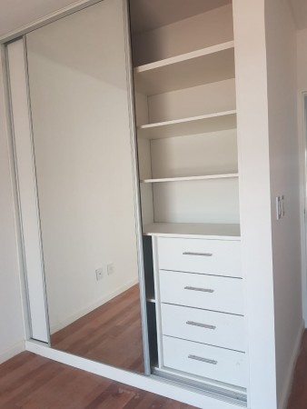 Semipiso Un dormitorio - Dos balcones - A estrenar - Posibilidad cochera - Entrega inmediata - Rodríguez 400