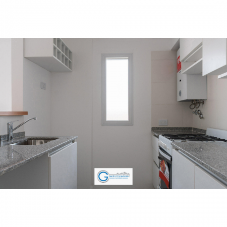 VENTA MONOAMBIENTES - Balcon al frente y terraza de uso exclusivo - Entrega inmediata - Cordoba 2600