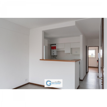 VENTA DEPARTAMENTO Semipiso UN DORMITORIO - Balcon al frente - Entrega inmediata - Cordoba 2600