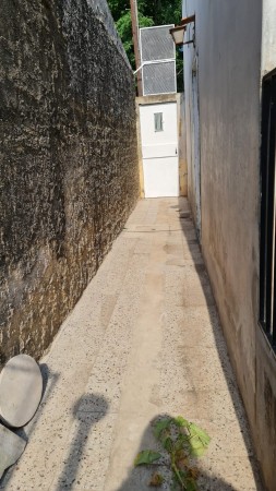 VENTA Casa al frente - Un dormitorio, galeria, patio, terraza - BARRIO BELLA VISTA