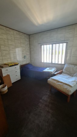 EN VENTA Importante CASA AL FRENTE en DOS PLANTAS - 3 DORMITORIOS - Patio, jardin - Callao 3300