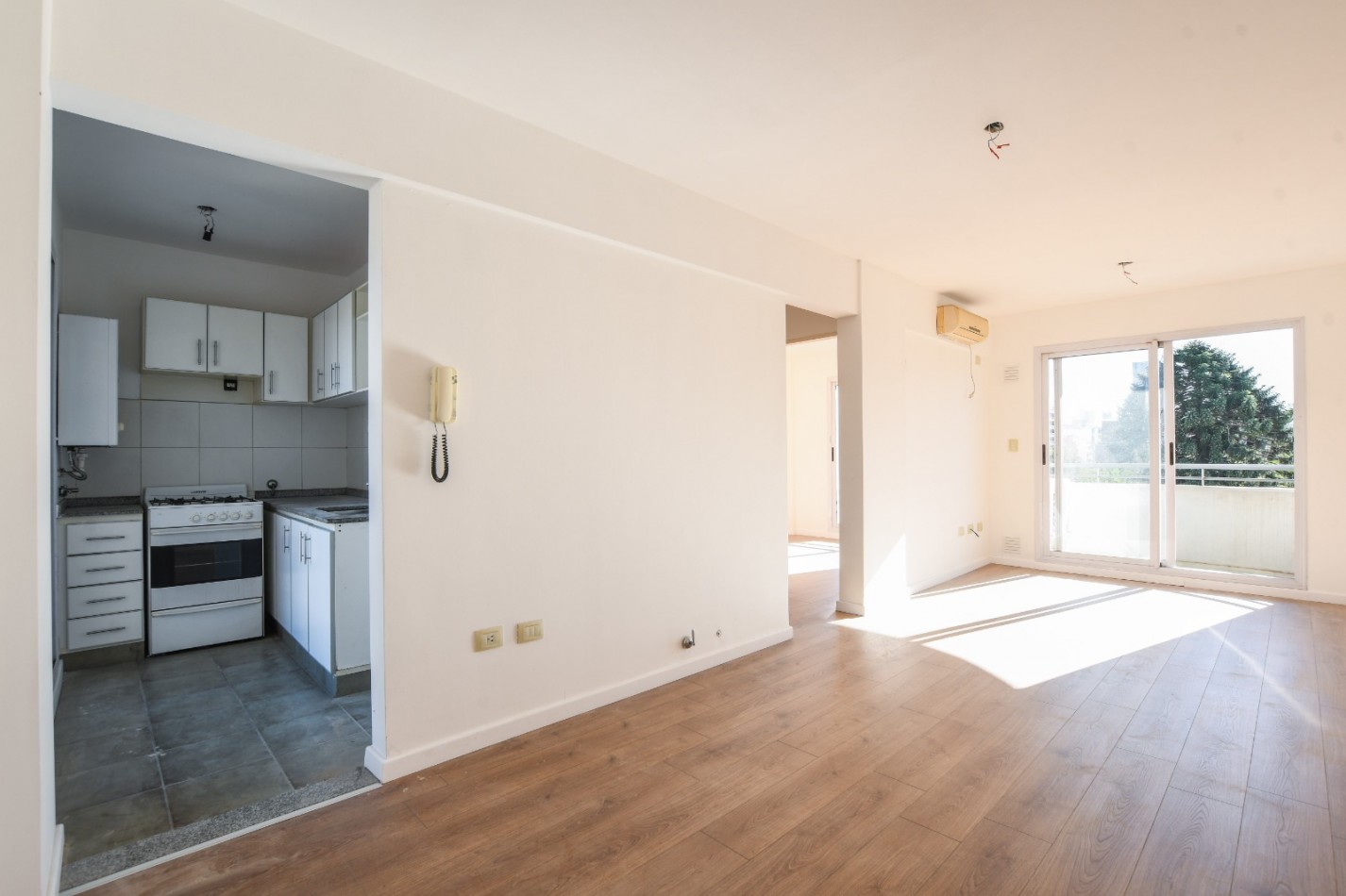 VENTA OPORTUNIDAD Vista despejada Plaza Lopez. Un dormitorio. ENTREGA INMEDIATA