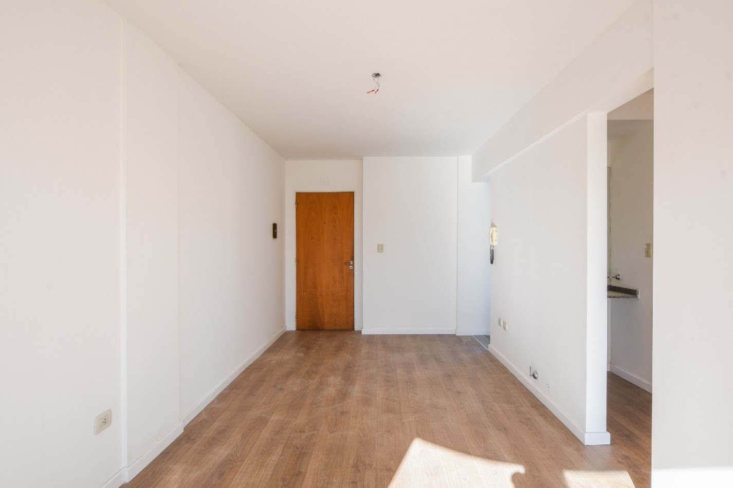 VENTA OPORTUNIDAD Vista despejada Plaza Lopez. Un dormitorio. ENTREGA INMEDIATA