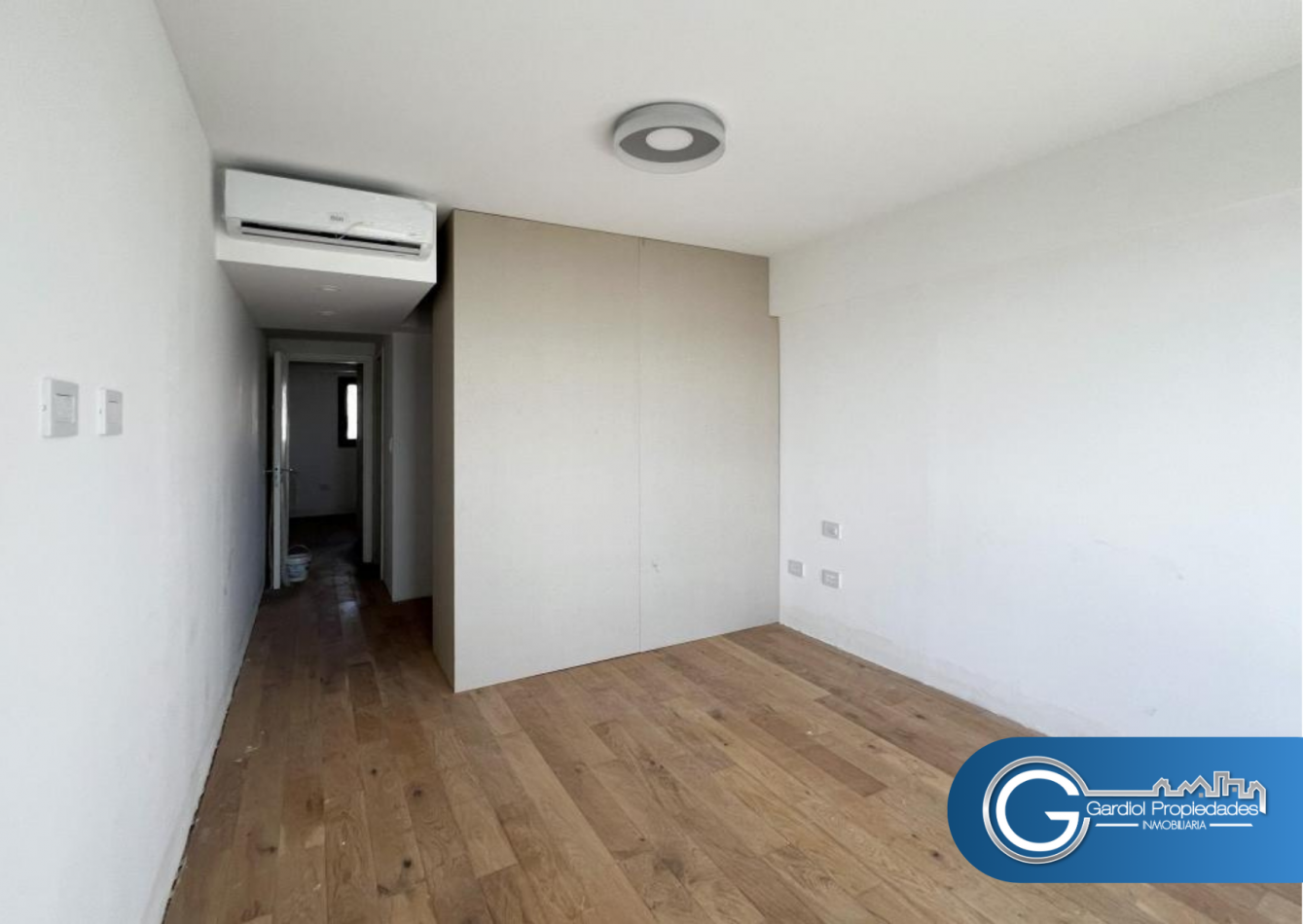 VENTA - Piso exclusivo - Dos dormitorios - Vista franca al rio - Amenities - FINANCIACION - Av. Libertad 167