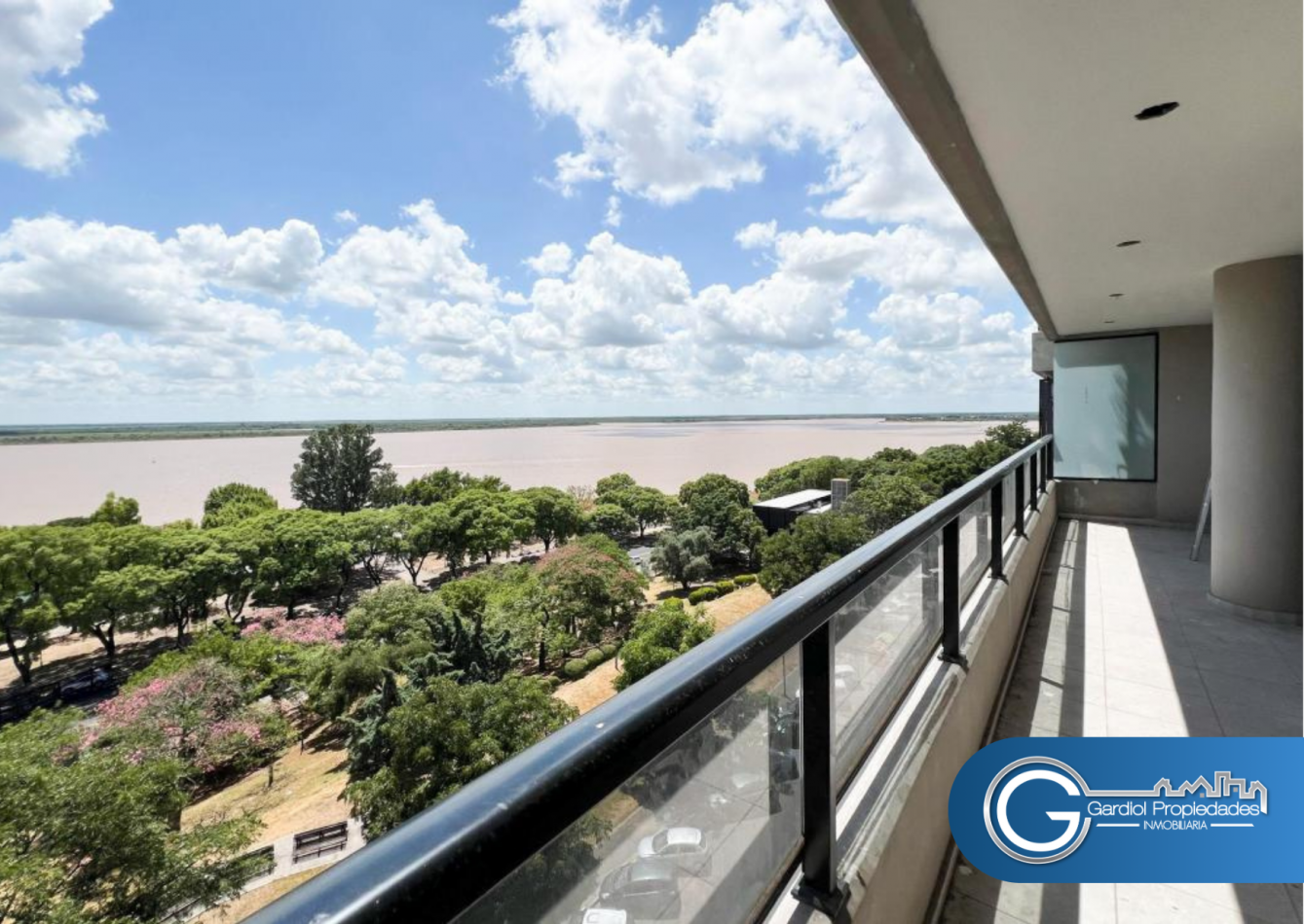VENTA - Piso exclusivo - Dos dormitorios - Vista franca al rio - Amenities - FINANCIACION - Av. Libertad 100
