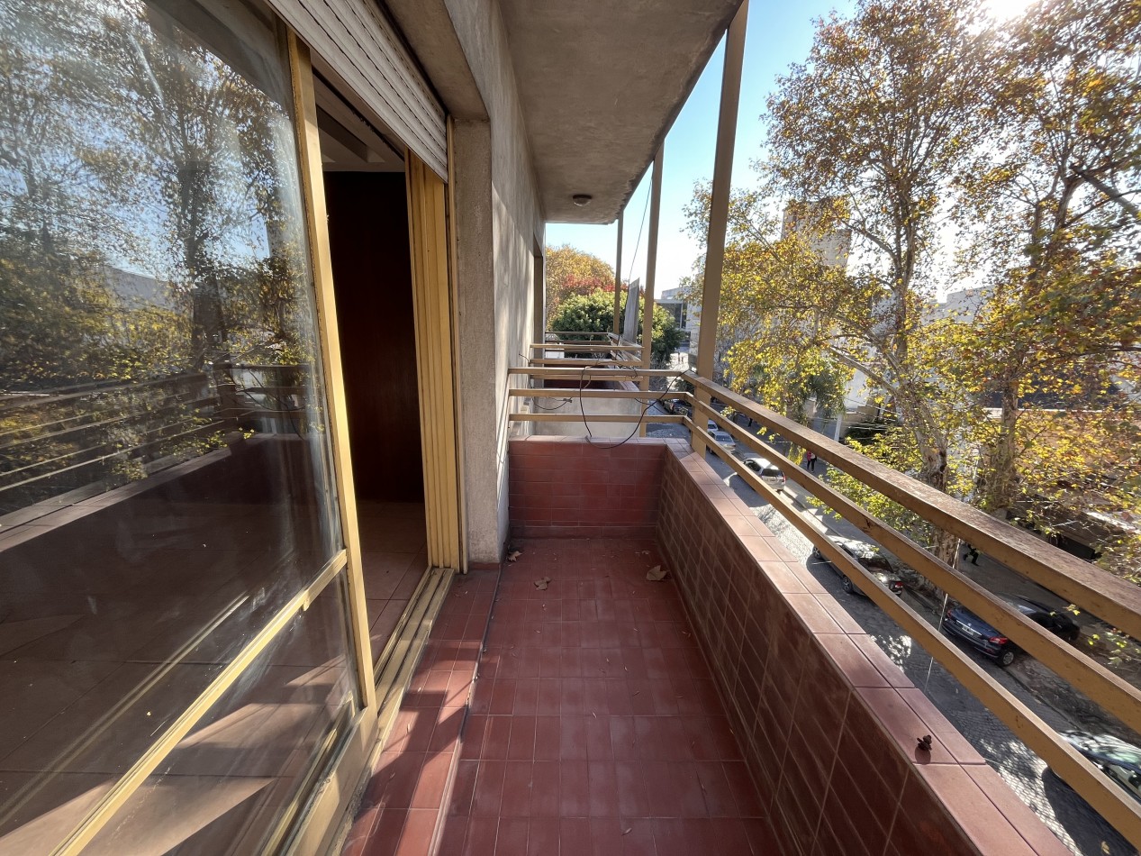 Dos dormitorios con terraza exclusiva y parrillero en barrio España y Hospitales - POSIBILIDAD DE FINANCIACION O PERMUTA