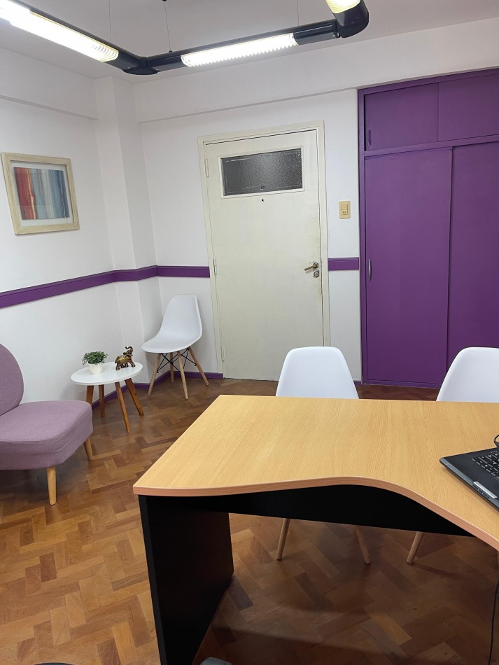 OFICINA AL FRENTE EN PLENO CENTRO DE ROSARIO - EXCELENTE ESTADO