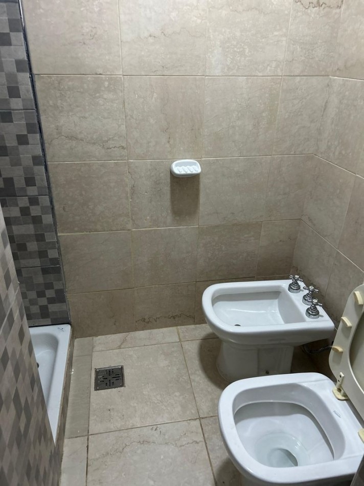 Duplex UN DORMITORIO, reciclado a nuevo - BARRIO LOURDES