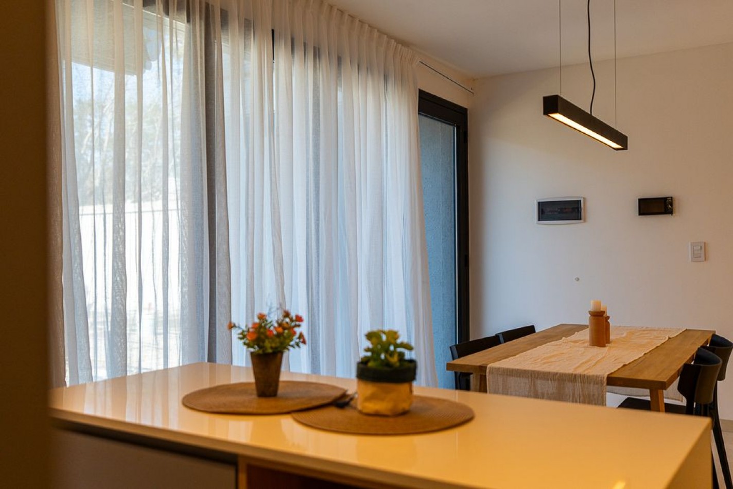 oportunidad Casa 3 dormitorios en FISHERTON - Piscina, jardin, parrillero - Cochera - Proxima entrega