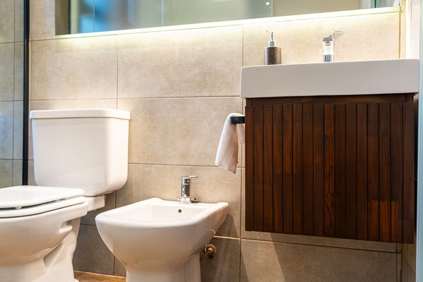 VENTA Casa 4 dormitorios con piscina, jardin, parrillero - FISHERTON - Proyecto en construccion. FINANCIACION