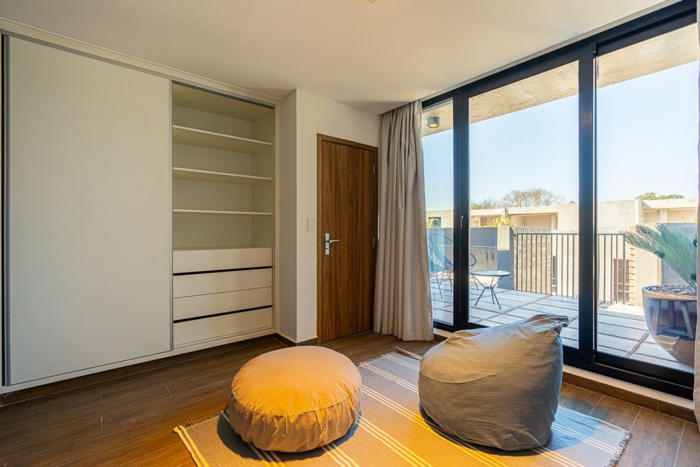 VENTA Casa 4 dormitorios con piscina, jardin, parrillero - FISHERTON - Proyecto en construccion. FINANCIACION