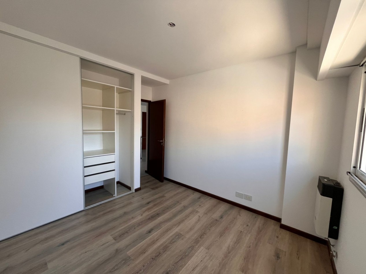VENTA DEPARTAMENTO UN DORMITORIO - Balcones vidriados - ENTREGA INMEDIATA - Zeballos 2200