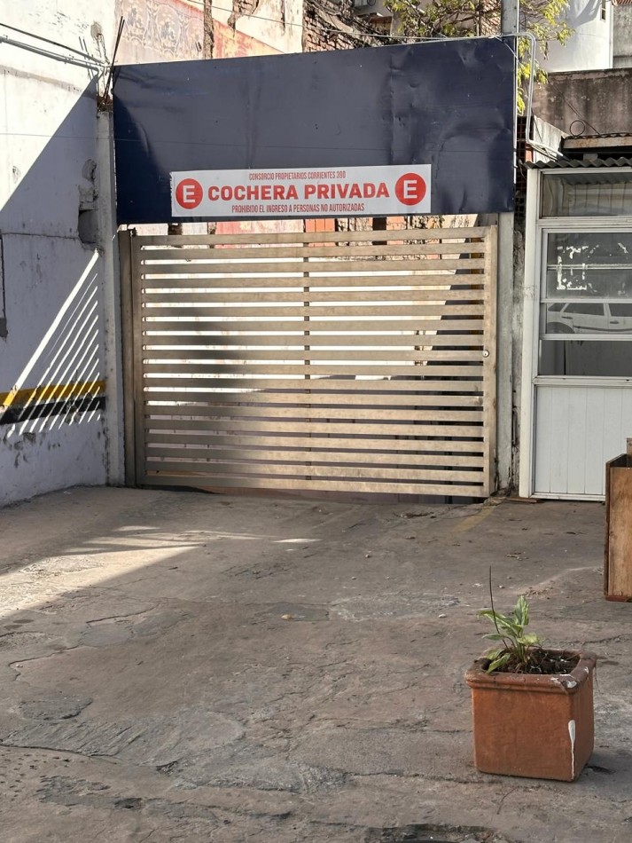 COCHERA EN VENTA! Corrientes 300