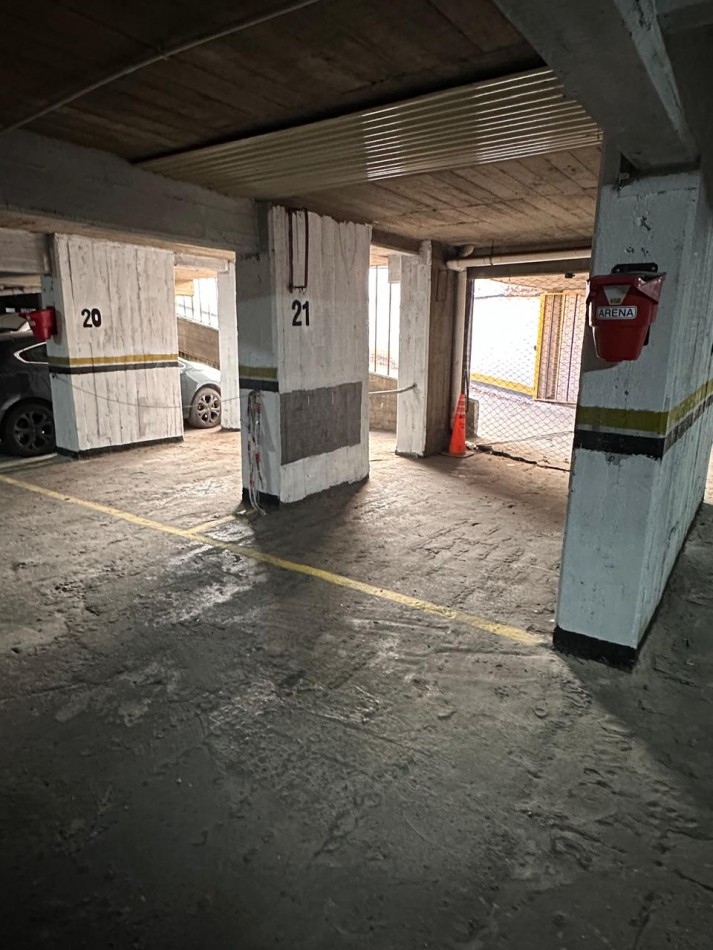 COCHERA EN VENTA! Corrientes 300