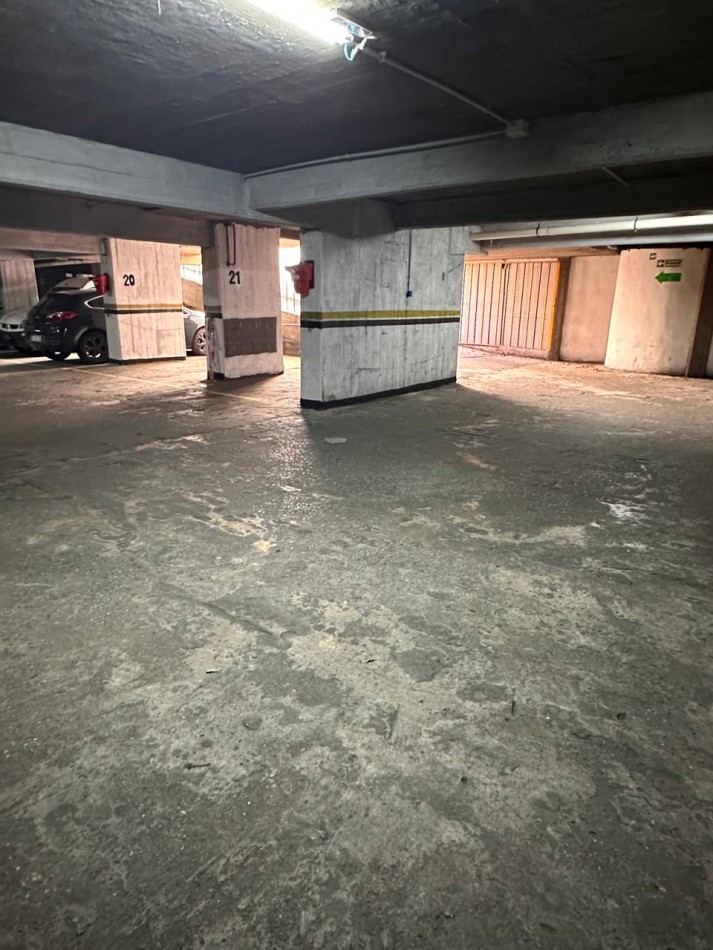 COCHERA EN VENTA! Corrientes 300