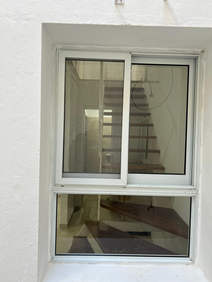 OPORTUNIDAD! UNIDAD TIPO DUPLEX. SAN LUIS 2000