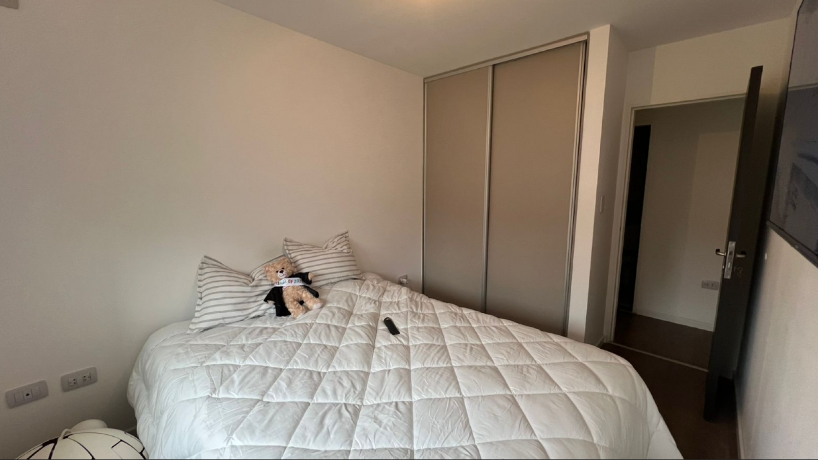 EN VENTA! Departamento 1 dormitorio. laprida 1300