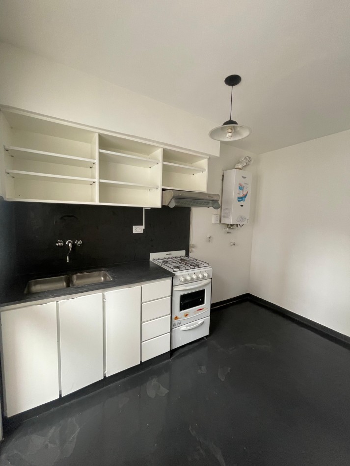 OPRTUNIDAD UNICA. DEPTO 2 DORMITORIOS. Catamarca 1500