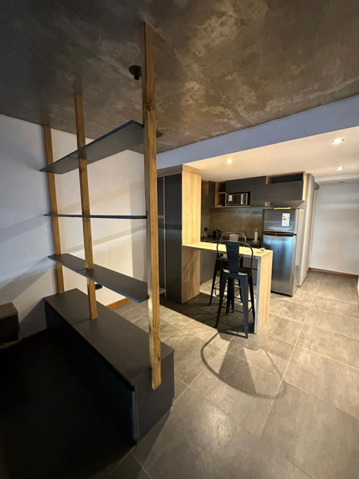 ¡OPORTUNIDAD! monoambiente completamente amoblado! edificio con amenities. Cerrito 700