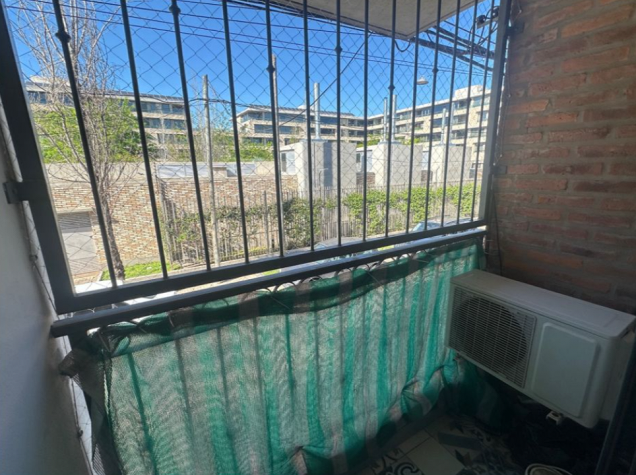 ¡OPORTUNIDAD! Amplio monoambiente. barrio refineria. corvalan 500