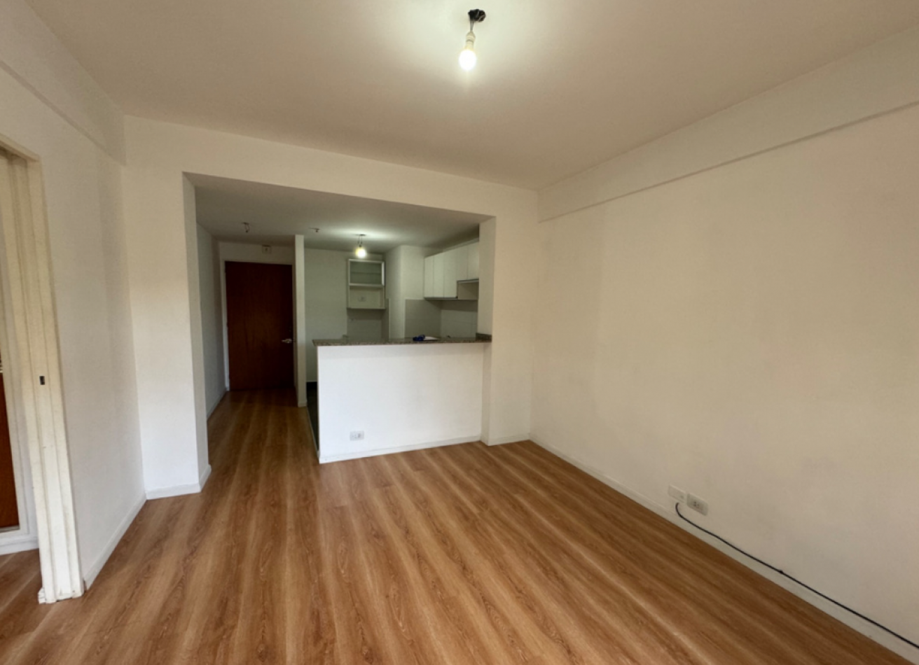 ¡EN VENTA! 1 DORMITORIO AL FRENTE. Cordoba 3900