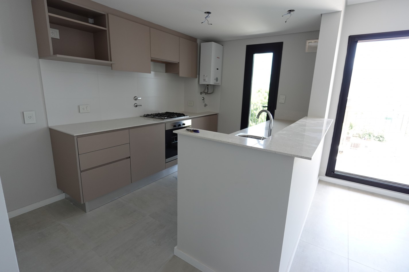 EN VENTA. Depto 2 dormitorios. EXCELENTE ZONA. Mendoza 2600