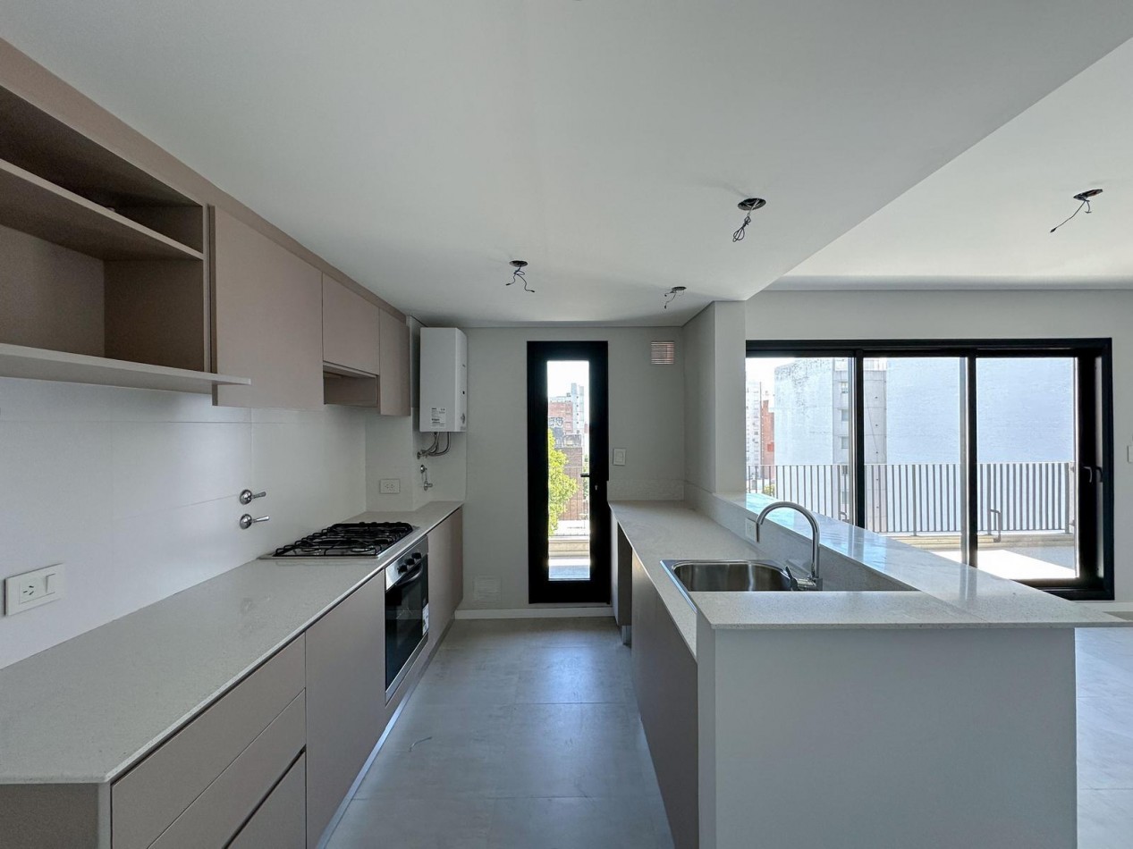 EN VENTA. Depto 2 dormitorios. EXCELENTE ZONA. Mendoza 2600