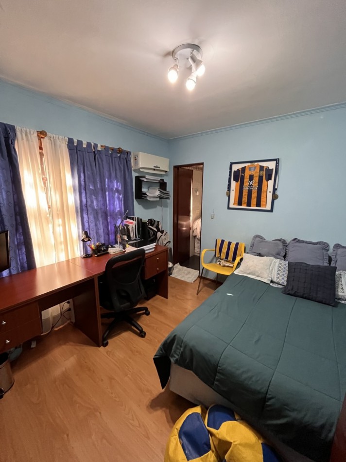 Exclusiva Casa en Fisherton de 4 dormitorios, parque, piscina 