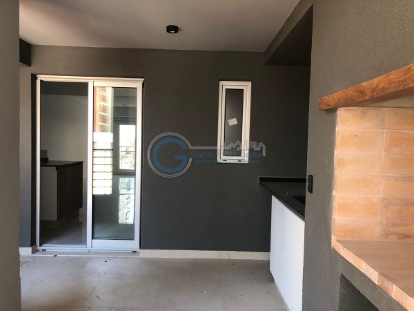 VENTA DEPARTAMENTO Semipiso UN DORMITORIO a estrenar. Balcon al frente y contrafrente con parrillero. Con cochera .Amenities en terraza vista al rio. Salta 1200