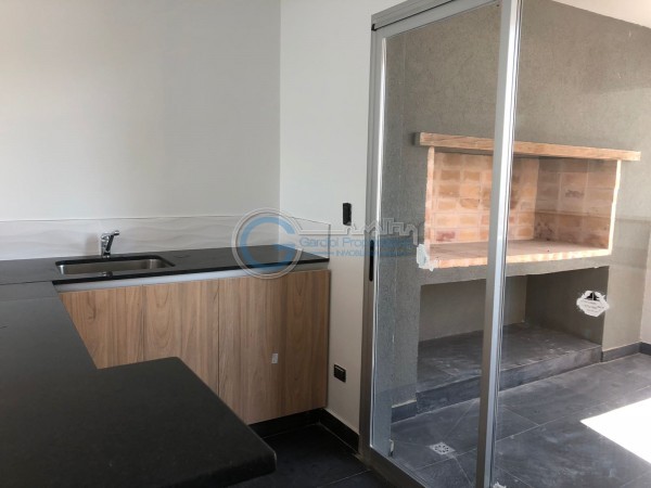VENTA DEPARTAMENTO Semipiso UN DORMITORIO a estrenar. Balcon al frente y contrafrente con parrillero. Con cochera .Amenities en terraza vista al rio. Salta 1200