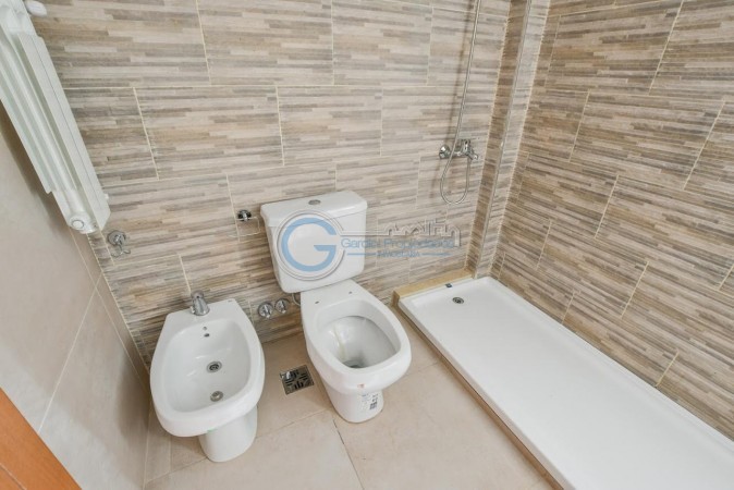 Semipiso DOS DORMITORIOS. Balcón y patio. Amenities. Entrega inmediata. Paraguay y Pellegrini