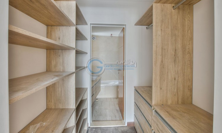 Semipiso UN DORMITORIO - Balcon frente y contrafrente - Amenities - Catamarca y Moreno