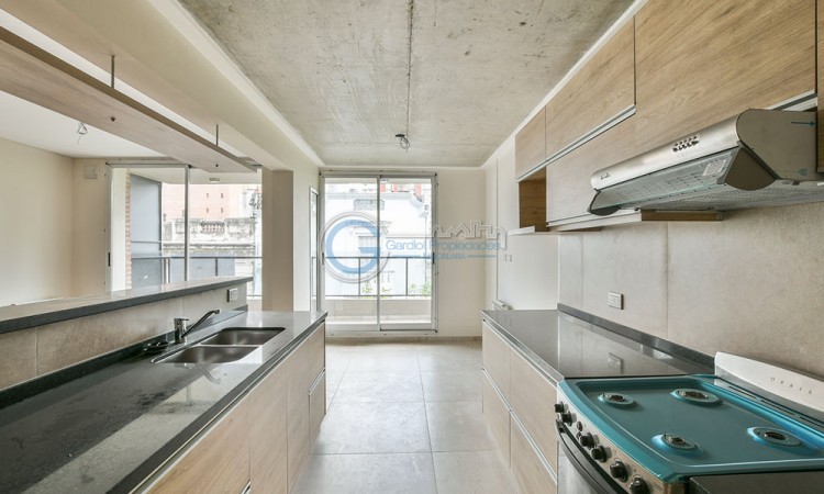 VENTA DEPARTAMENTO PISO EXCLUSIVO 3 DORMITORIOS - Balcon terraza la frente y al contrafrente - Amenities - Catamarca y Moreno