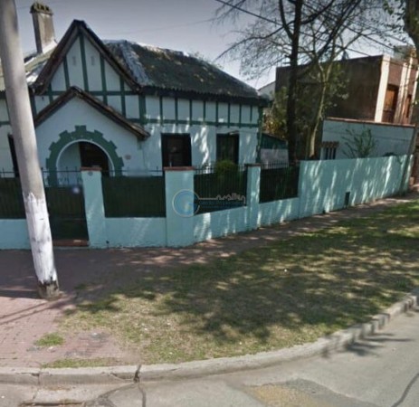 VENTA INTERESANTE ESQUINA - LOTE 445 M2 - ALBERDI