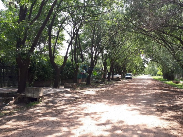 VENTA CONDOMINIO en FUNES, 4 casas independientes de un dormitorio con patio.