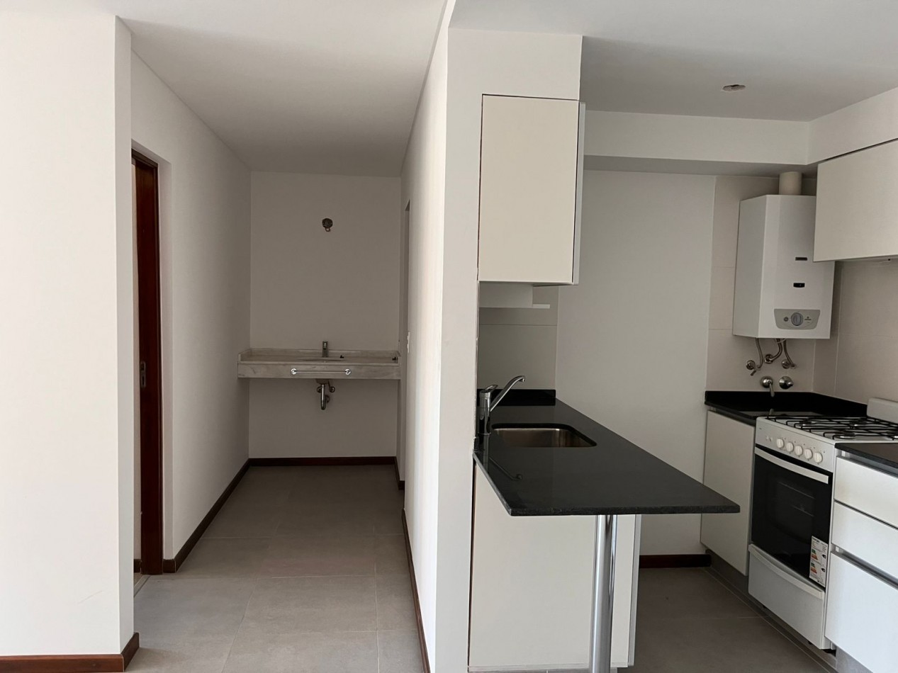 VENTA DEPARTAMENTO UN DORMITORIO - Balcones vidriados - ENTREGA INMEDIATA - Zeballos 2200