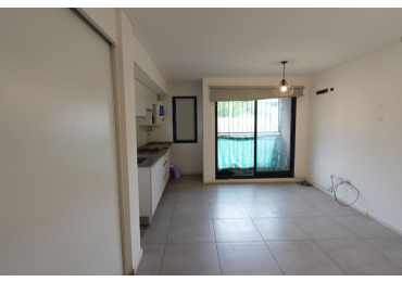 ¡OPORTUNIDAD! Amplio monoambiente. barrio refineria. corvalan 500