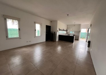 CASA EN ALQUILER, FUNES CITY. 