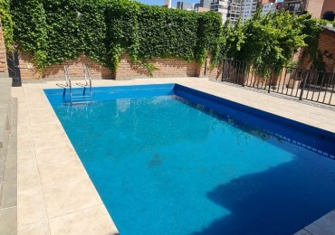 VENTA Impecable Departamento Semipiso Dos dormitorios . Cochera. Amenities.  España y Pellegrini